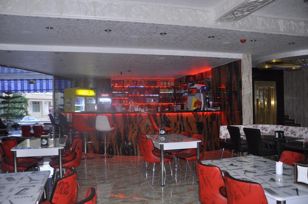 Alev Palace Otel Arsuz Buitenkant foto