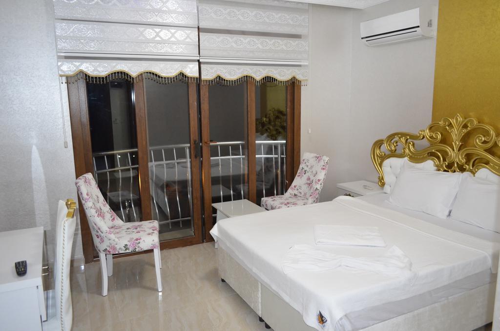 Alev Palace Otel Arsuz Buitenkant foto